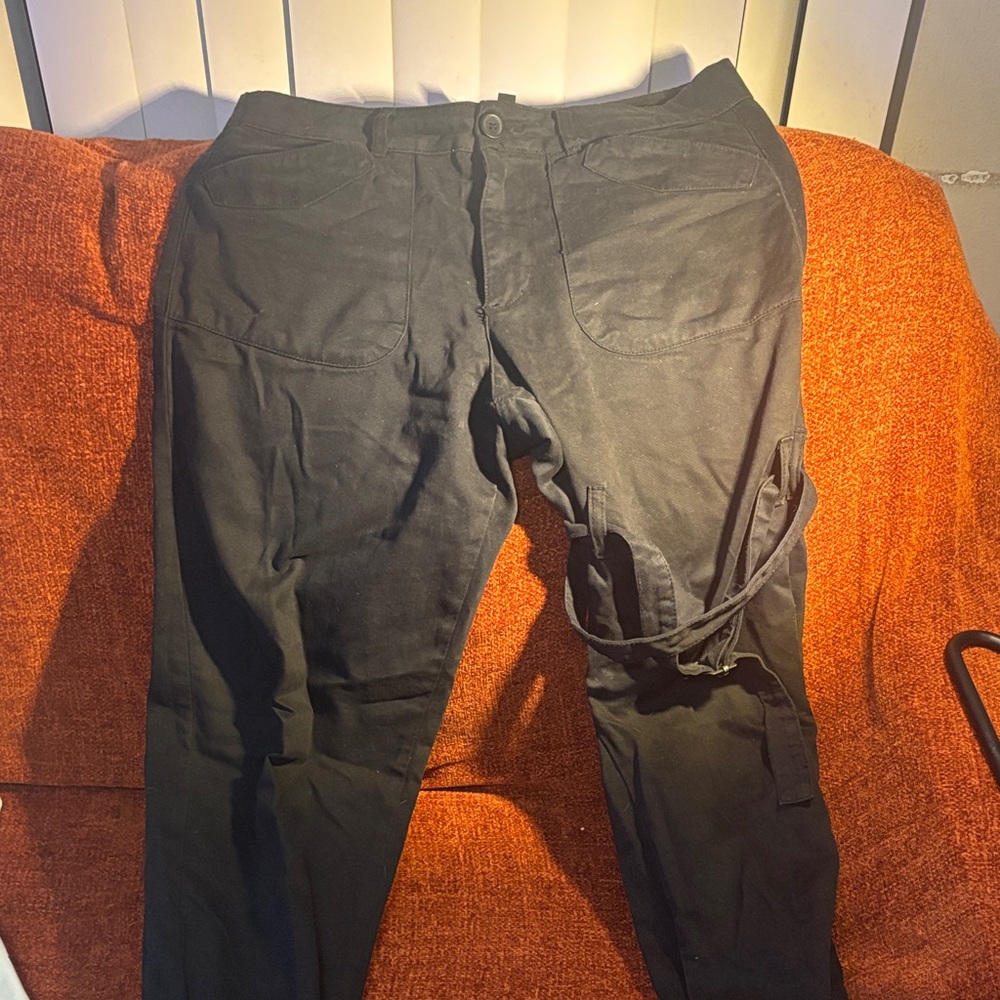 Fashion Nova Black Cargo Pants for Men